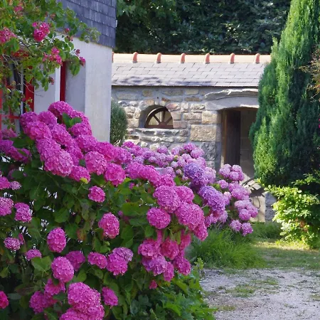 Breton Granite Stone House Near The Sea *